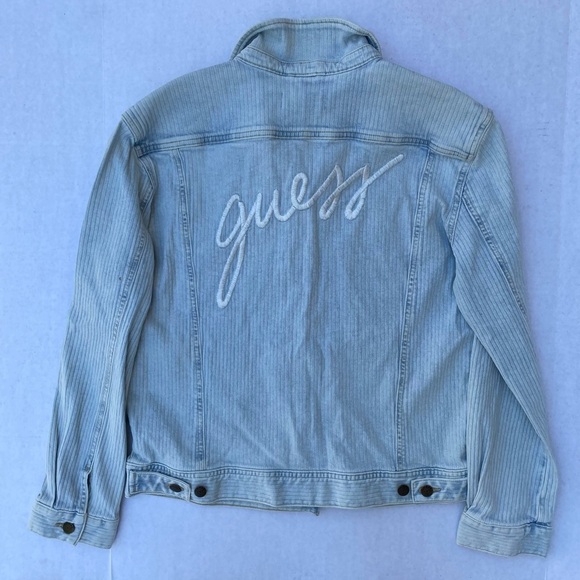 New GUESS Logo Women's Denim Jacket SZ S - Picture 1 of 9